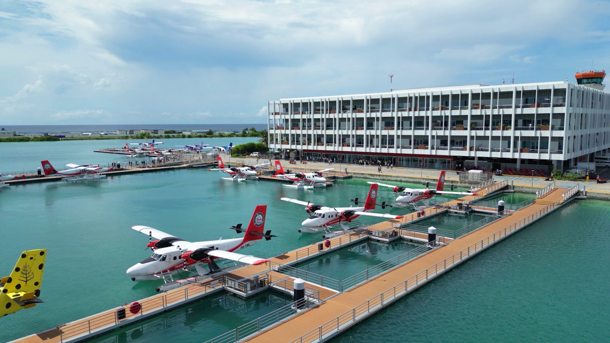 WITH 649 SEAPLANES IN A DAY VIA BREAKS RECORD